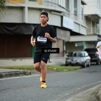 Runner Photo 7911893