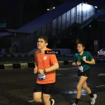 Runner Photo 7911903