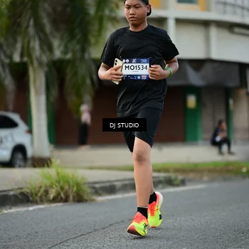 Runner Photo 7911909