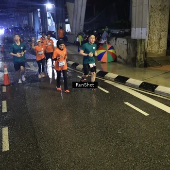 Runner Photo 7911916