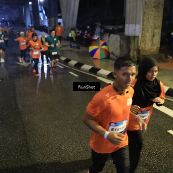 Runner Photo 7911918