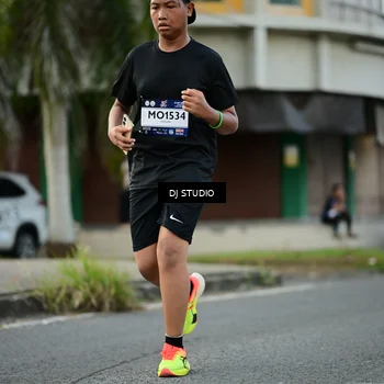 Runner Photo 7911920