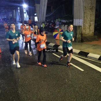 Runner Photo 7911939