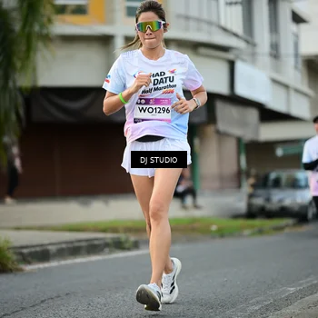 Runner Photo 7911940