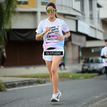 Runner Photo 7911945