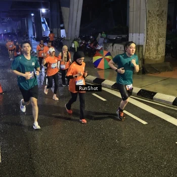 Runner Photo 7911948