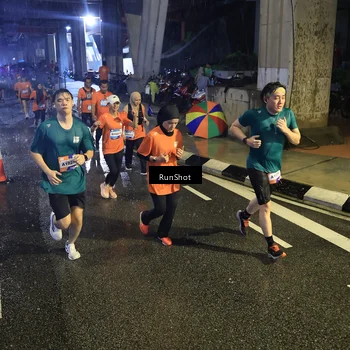 Runner Photo 7911953