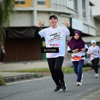 Runner Photo 7911983