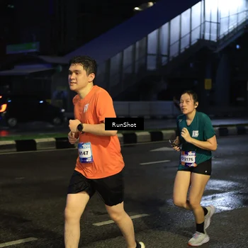 Runner Photo 7911984