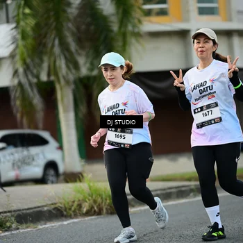 Runner Photo 7912014