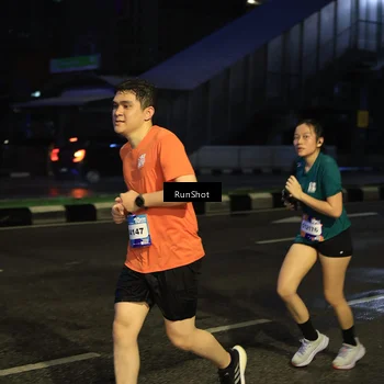 Runner Photo 7912015