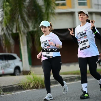 Runner Photo 7912018