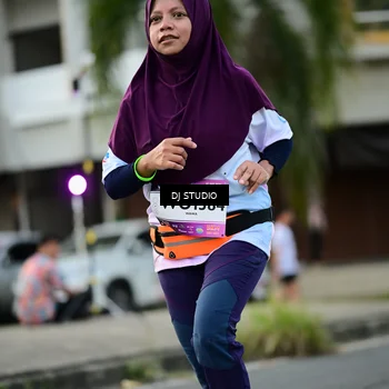 Runner Photo 7912026