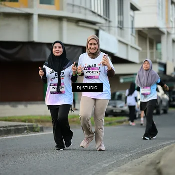 Runner Photo 7912067