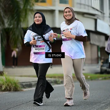 Runner Photo 7912086