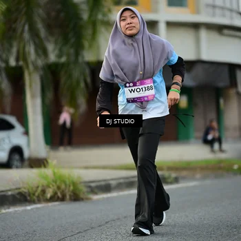 Runner Photo 7912106