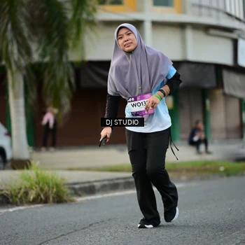 Runner Photo 7912107