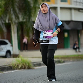 Runner Photo 7912110