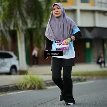 Runner Photo 7912111