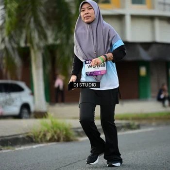 Runner Photo 7912114