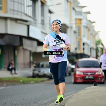 Runner Photo 7912136