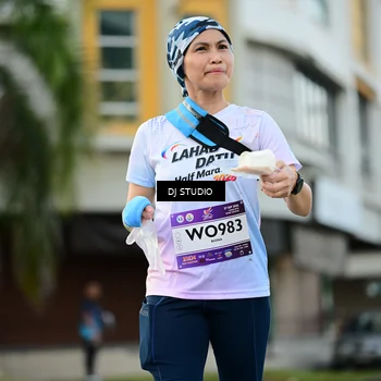 Runner Photo 7912153