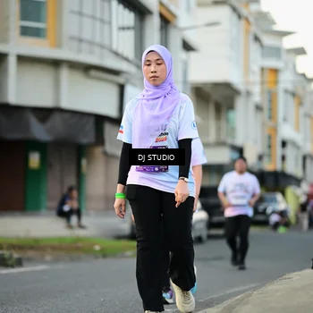 Runner Photo 7912162