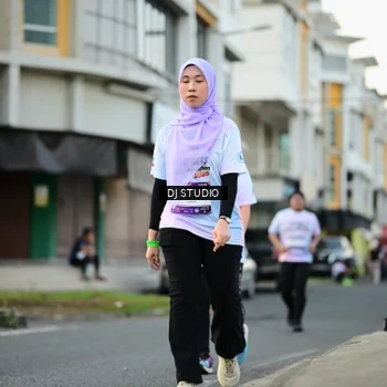 Runner Photo 7912167