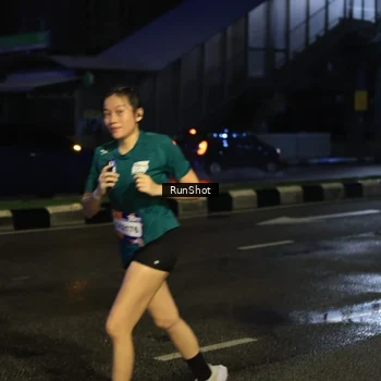 Runner Photo 7912197