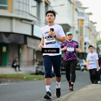 Runner Photo 7912209
