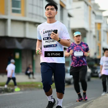 Runner Photo 7912211