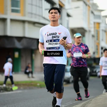 Runner Photo 7912212