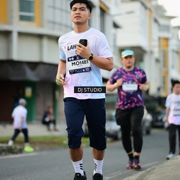Runner Photo 7912220