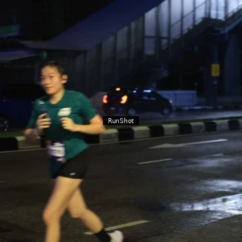 Runner Photo 7912223