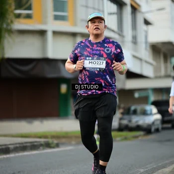 Runner Photo 7912228