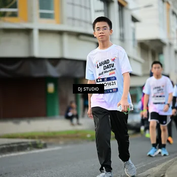 Runner Photo 7912249