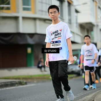 Runner Photo 7912256
