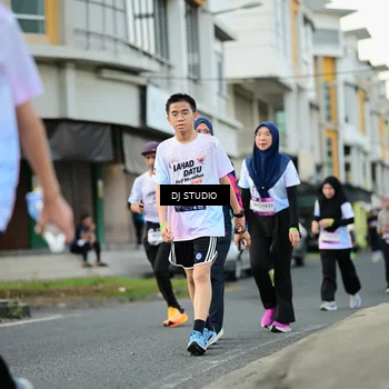 Runner Photo 7912261