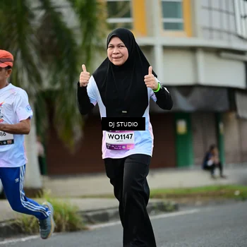 Runner Photo 7912317