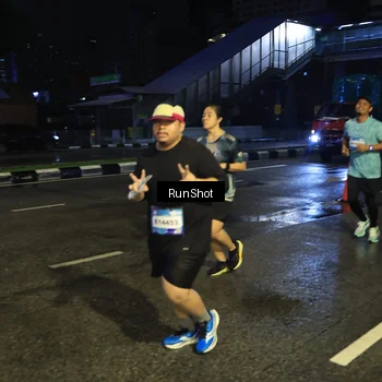 Runner Photo 7912338