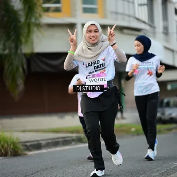 Runner Photo 7912340