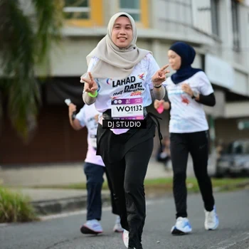 Runner Photo 7912344