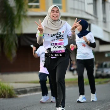Runner Photo 7912348