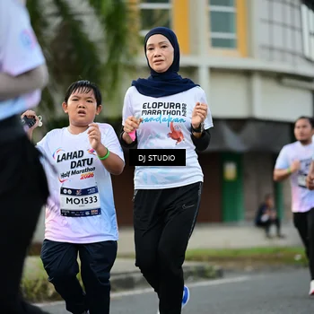Runner Photo 7912388