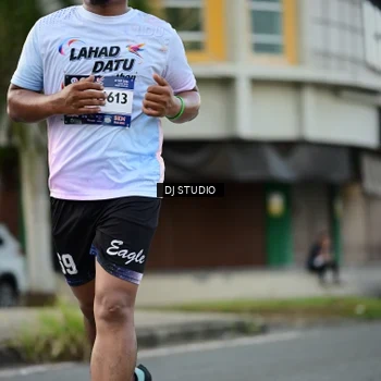 Runner Photo 7912391
