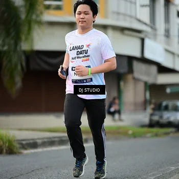 Runner Photo 7912404