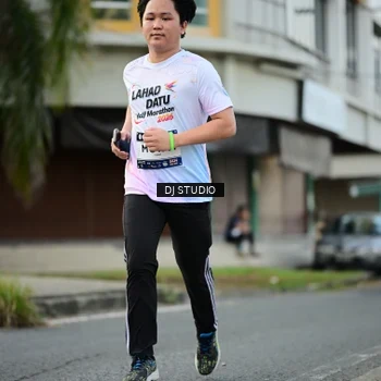 Runner Photo 7912408