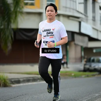 Runner Photo 7912413