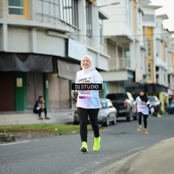 Runner Photo 7912429