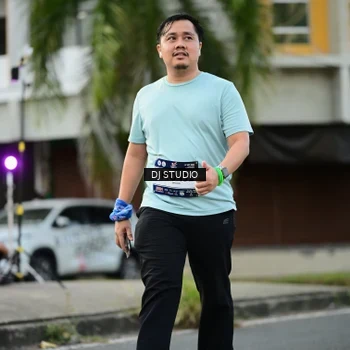 Runner Photo 7912430